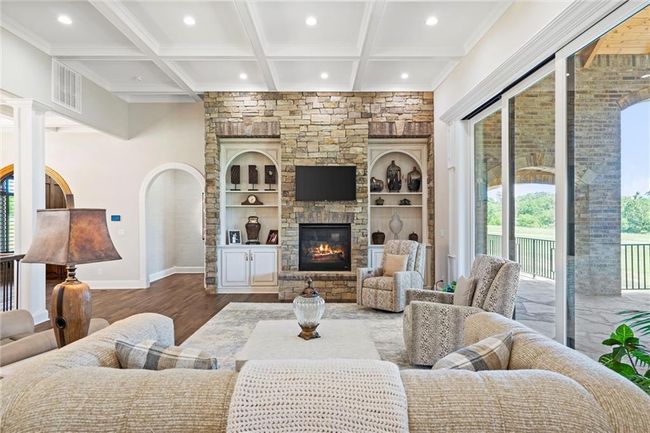18405 371 Hwy, House other with 4 bedrooms, 6 bathrooms and null parking in Platte City MO | Image 13