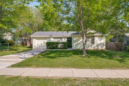 1209 Edgemont Dr, Mesquite, TX, 75149-6409 | Card Image