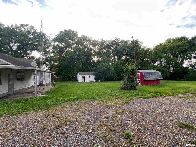 14084 E State Highway 9, House other with 3 bedrooms, 1 bathrooms and null parking in Fiatt IL | Image 4