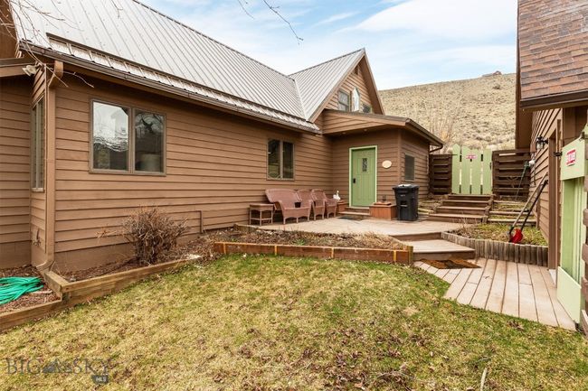 4 Solar Mountain Rd, House other with 3 bedrooms, 2 bathrooms and null parking in Gardiner MT | Image 52