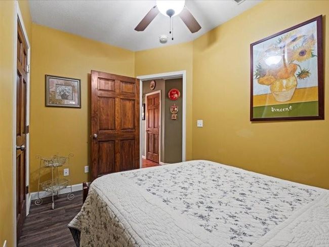non-conforming 4th bedroom | Image 34