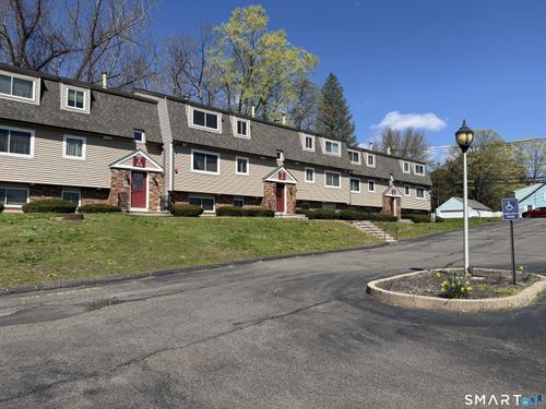 75-75 Evergreene, Wallingford, CT, 06492-2977 | Card Image