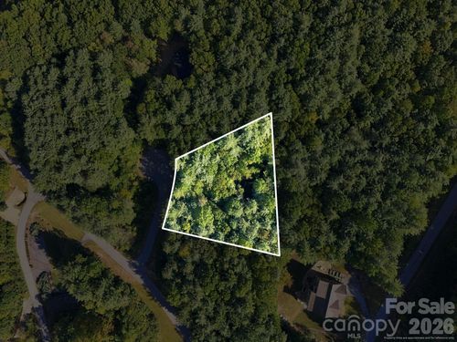 7 Spruce Tree Court, Leicester, NC, 28748 | Card Image