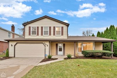 516 Iroquois Drive, House other with 3 bedrooms, 2 bathrooms and 2 parking in Naperville IL | Image 1