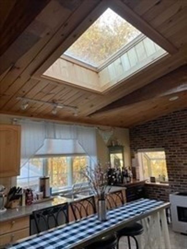 30 Suffolk Ave, House other with 4 bedrooms, 2 bathrooms and 2 parking in Dartmouth MA | Image 5