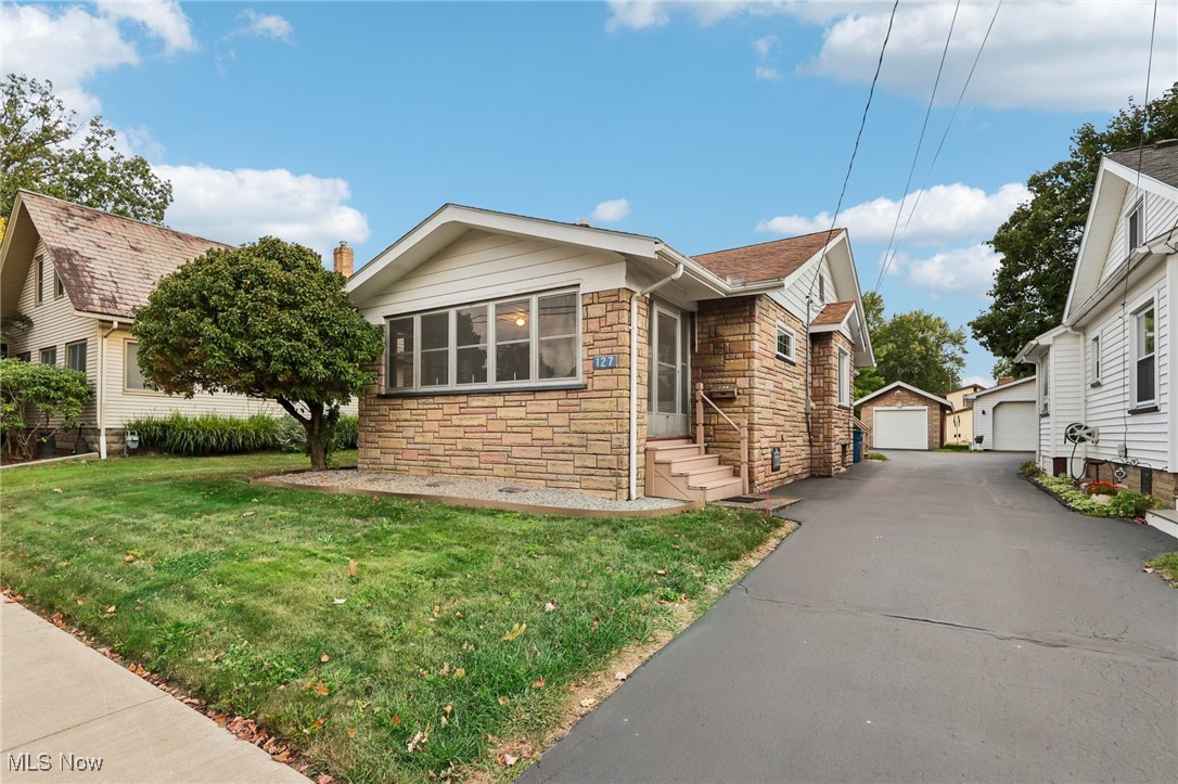 Salem St, Columbiana, OH 44408