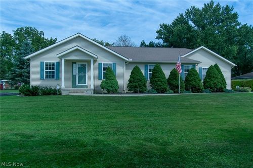 6433 Oberlin Rd, Amherst, OH, 44001-1939 | Card Image