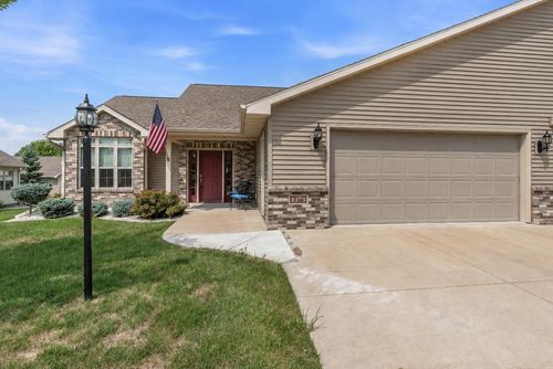 1373 Candlelight Lane, Fond Du Lac, WI, 54937 | Card Image