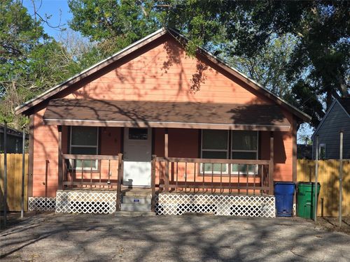 846 S Morgan St, Angleton, TX, 77515-5223 | Card Image