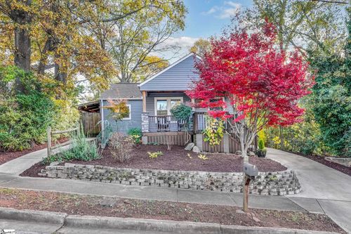 317 Briarcliff Dr, Greenville, SC, 29607-1415 | Card Image