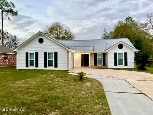 4081 Groveland Rd, Ocean Springs, MS, 39564-5726 | Card Image