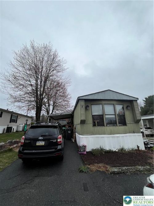 5 E Zimmer Dr, WALNUTPORT, PA, 18088-9216 | Card Image