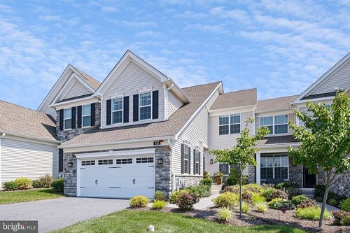 425 Reid Way, WEST CHESTER, PA, 19382-2962 | Card Image