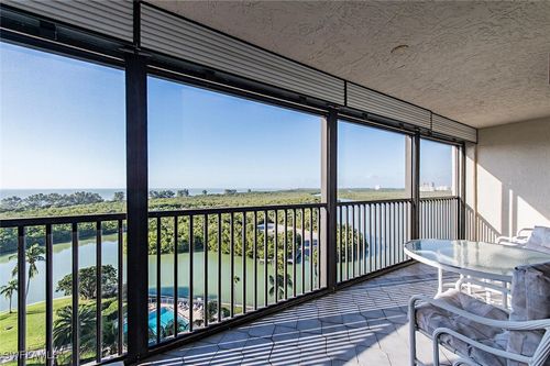 apt-1102-17 Bluebill Ave, NAPLES, FL, 34108-1764 | Card Image