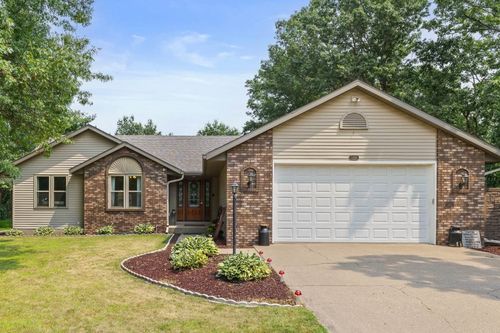 3309 Olympia Ave, Stevens Point, WI, 54481-5674 | Card Image