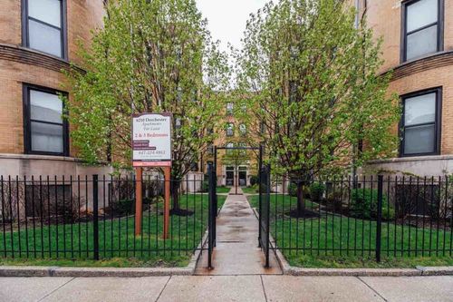 apt-4w-6216 S Dorchester Ave, Chicago, IL, 60637-3744 | Card Image