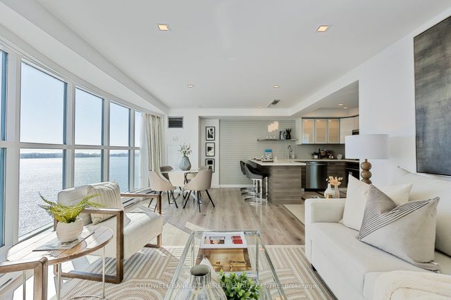 2002 - 99 Harbour Sq, Condo with 2 bedrooms, 2 bathrooms and 1 parking in Toronto ON | Image 44