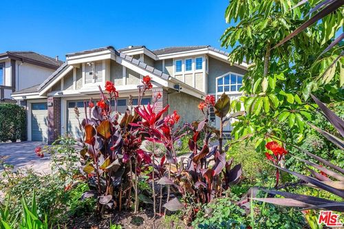 7513 W 83rd St, Playa del Rey, CA, 90293-8804 | Card Image