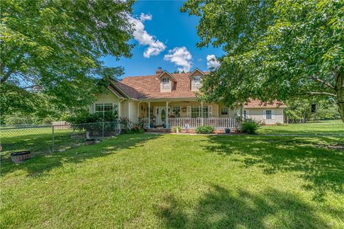 4568 Cottonwood Rd, Harrison, AR, 72601-6748 | Card Image