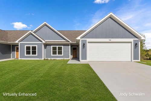 748 Noble Dr, Belding, MI, 48809-9102 | Card Image