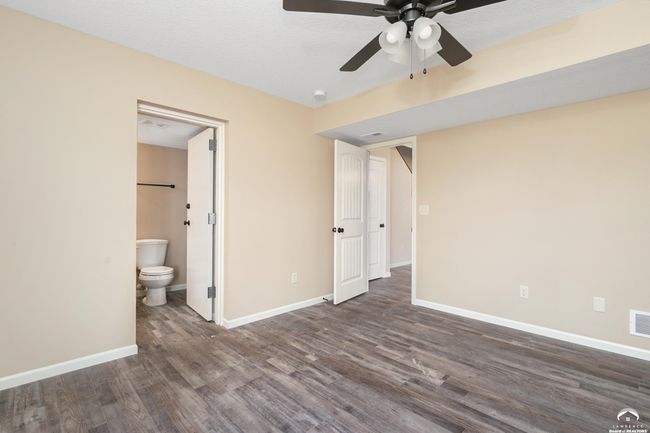 2804 Chasehire Dr, Townhouse with 3 bedrooms, 3 bathrooms and null parking in Lawrence KS | Image 11