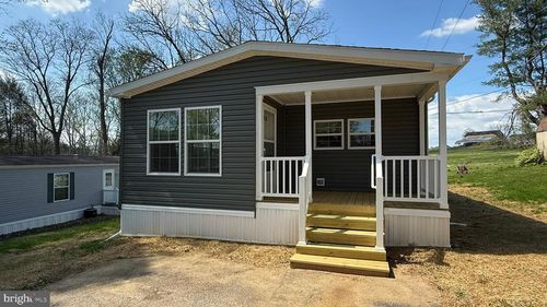 11 Dogwood Dr, CONESTOGA, PA, 17516-9665 | Card Image