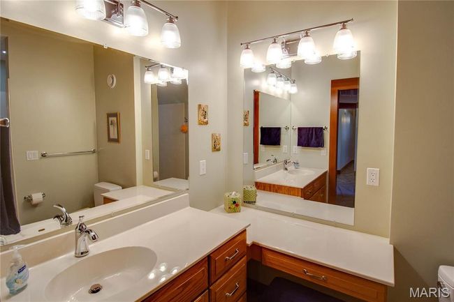 2445 Seiler Rd, House other with 3 bedrooms, 5 bathrooms and 2 parking in Alton IL | Image 45