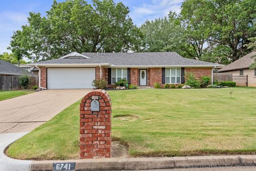 6741 E 66th St, Tulsa, OK, 74133-1706 | Card Image