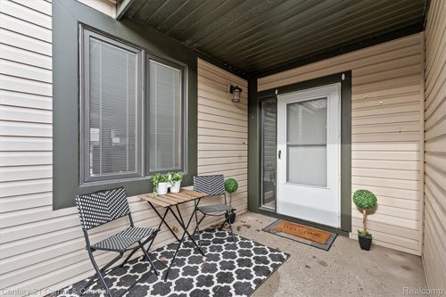 43-1146 Concord Ct, Northville, MI, 48167-3309 | Card Image