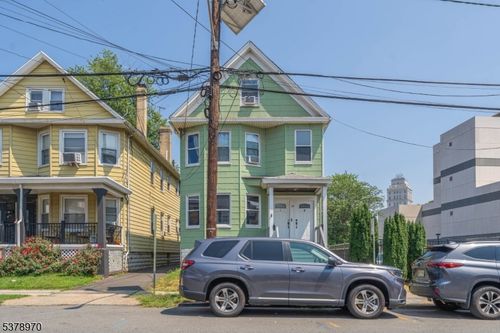 19 Lyons Pl, Elizabeth, NJ, 07202-2006 | Card Image