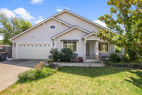 120 Nadine Ln, Central Point, OR, 97502-2086 | Card Image