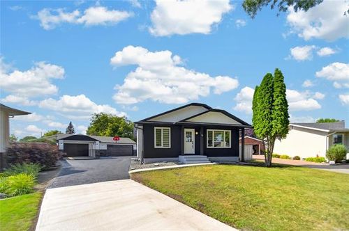 23 Condor Pl, Winnipeg, MB, R2R1W2 | Card Image