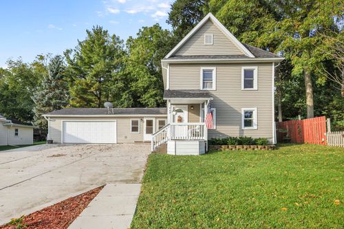 307 Prairie St, Lodi, WI, 53555-1244 | Card Image