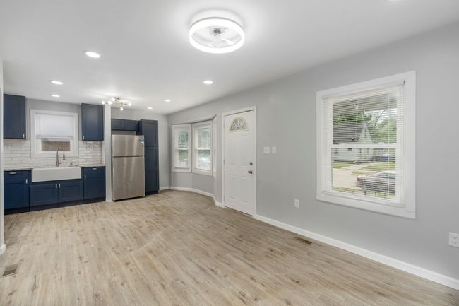 11706 Auburn St, House other with 3 bedrooms, 2 bathrooms and null parking in Detroit MI | Image 7