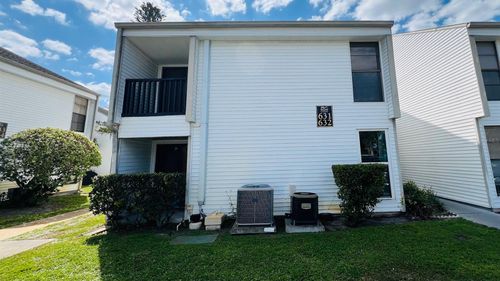 631 Haven Pl, TARPON SPRINGS, FL, 34689-4859 | Card Image
