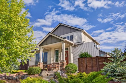 20557 Se Evian Ave, Bend, OR, 97702-3845 | Card Image