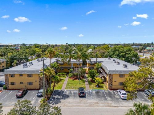 apt-111-200 Croton Ave, Lantana, FL, 33462-2906 | Card Image