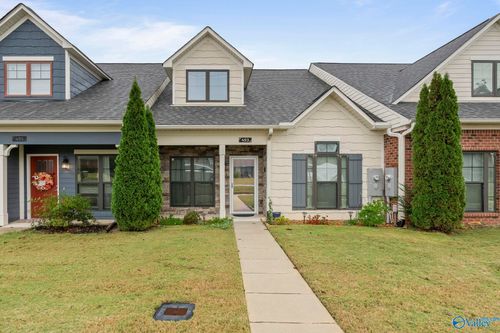 493 Wade Rd Se, Owens Cross Roads, AL, 35763-9129 | Card Image