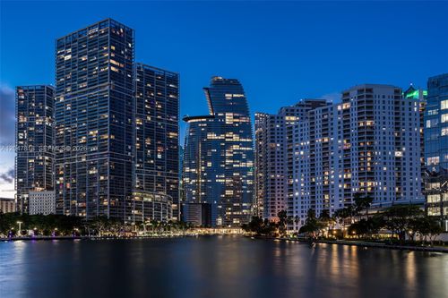 300 Biscayne Boulevard Way, Miami, FL, 33131-2276 | Card Image