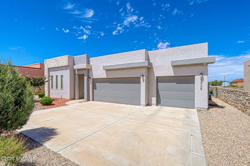 5435 Sombra Azul St, Las Cruces, NM, 88012-0696 | Card Image