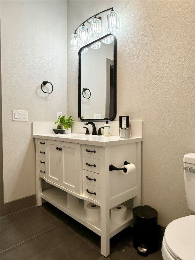 Guest Bathroom | Image 29