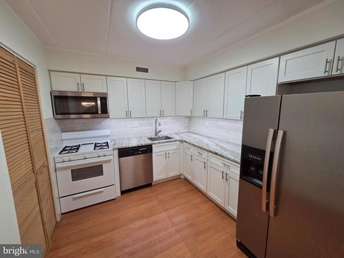 b34-809 Red Lion Rd, PHILADELPHIA, PA, 19115 | Card Image