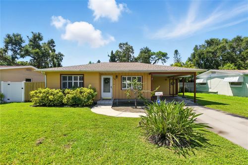 716 62nd Ave S, St Petersburg, FL, 33705-5718 | Card Image