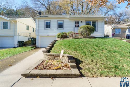 2901 S Saint Marys St, Sioux City, IA, 51106-3400 | Card Image