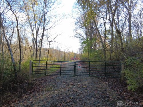 1650 Indian Rd, Moscow, OH, 45153-9782 | Card Image