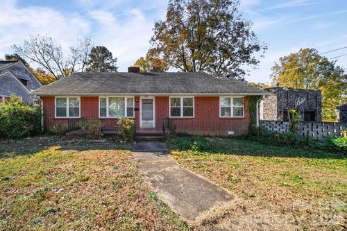 953 Fairmont Ave, Salisbury, NC, 28144-6131 | Card Image