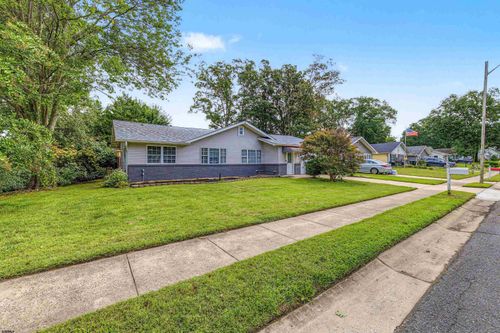 2 Poplar Ave, HAMMONTON, NJ, 08037-9640 | Card Image