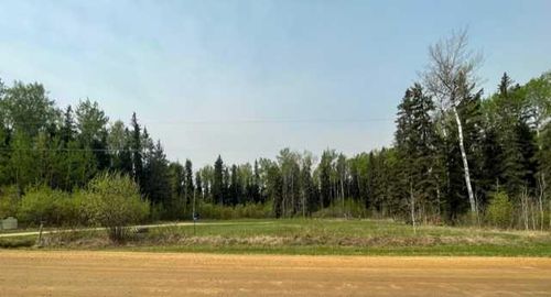 851 Wolf Trail, Sandy Lake, AB, T0G2K0 | Card Image