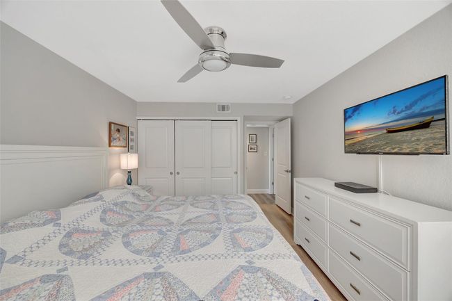 APT-201 - 400 Island Way, Condo with 2 bedrooms, 2 bathrooms and null parking in CLEARWATER BEACH FL | Image 29