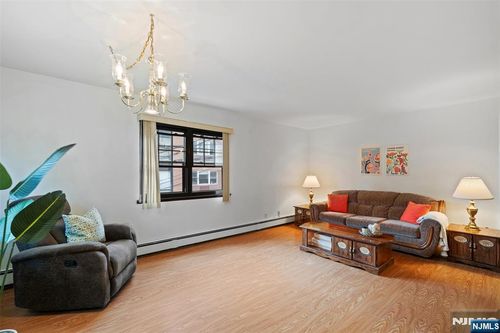 56 68th St, Guttenberg, NJ, 07093-4444 | Card Image